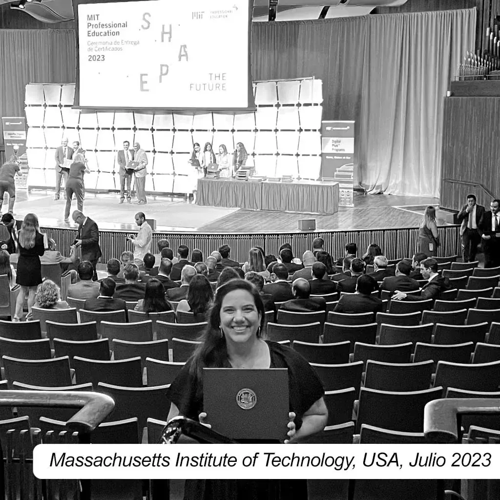 Certificación en Transformación Digital del MIT a nombre de Alejandra Nazar